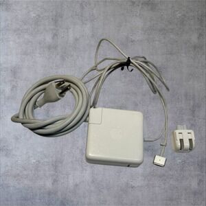 Apple 85W MagSafe 2 Power Adapter MacBook Pro Charger A1424